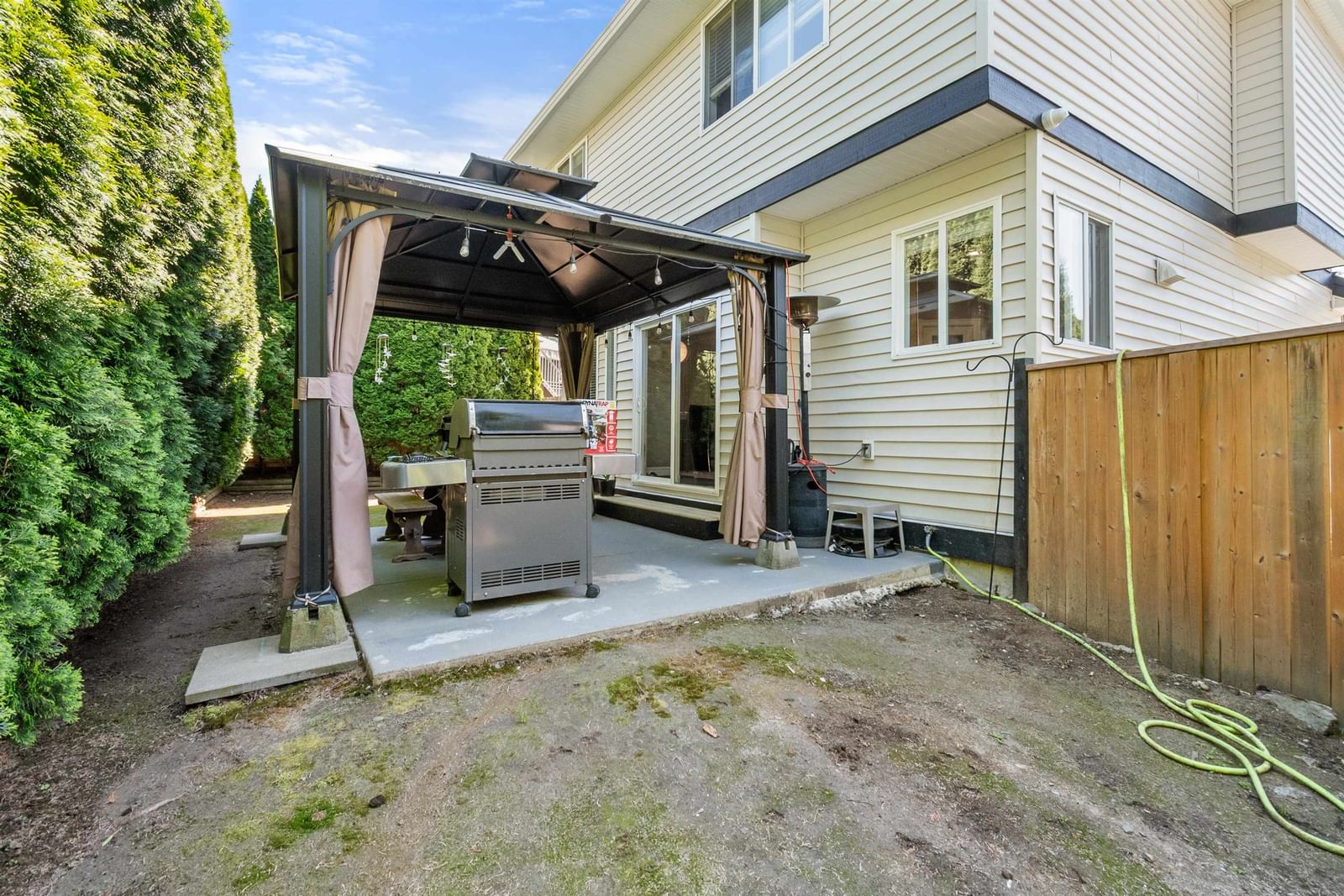 Listing Image 8