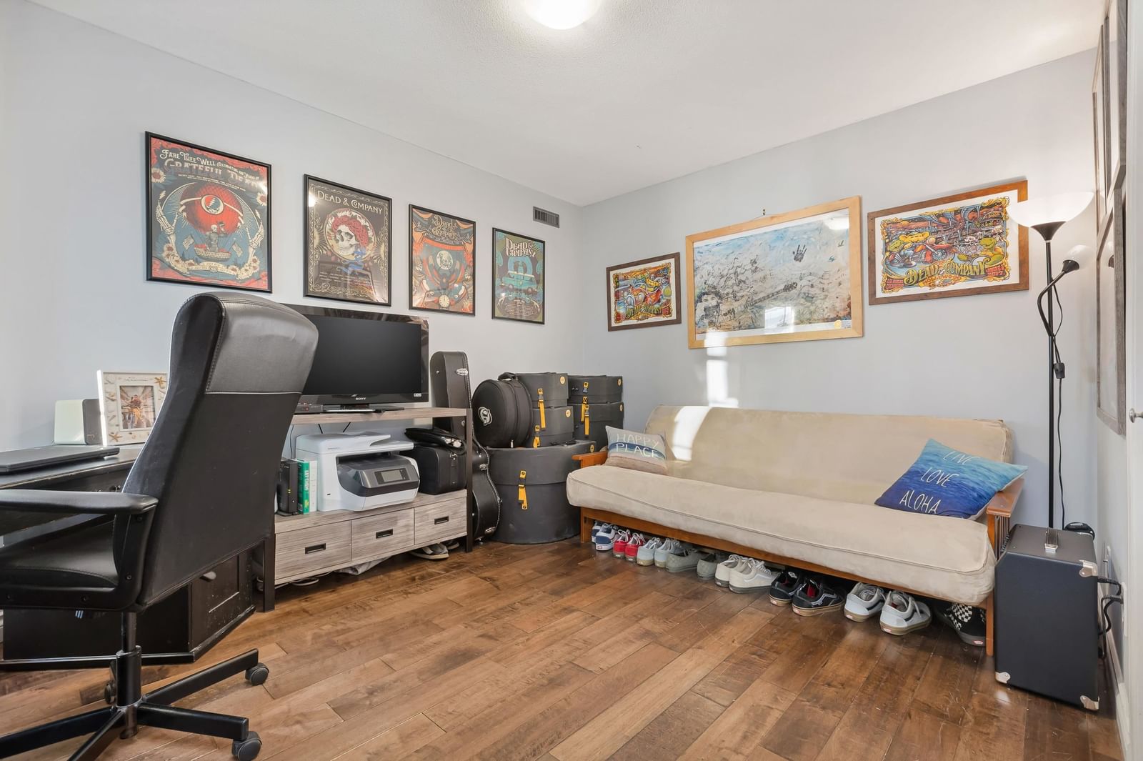 Listing Image 14