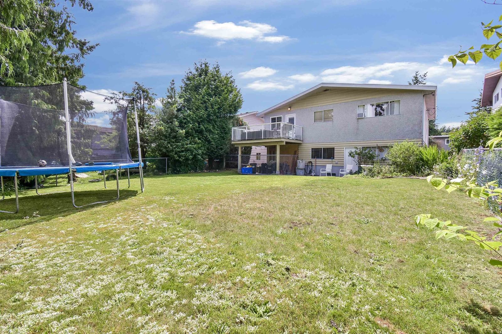 Listing Image 16