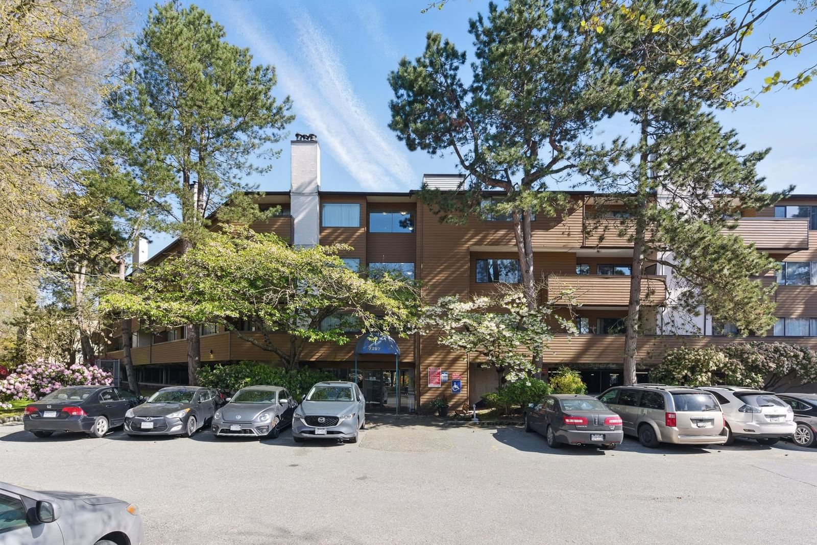 Listing Image 16