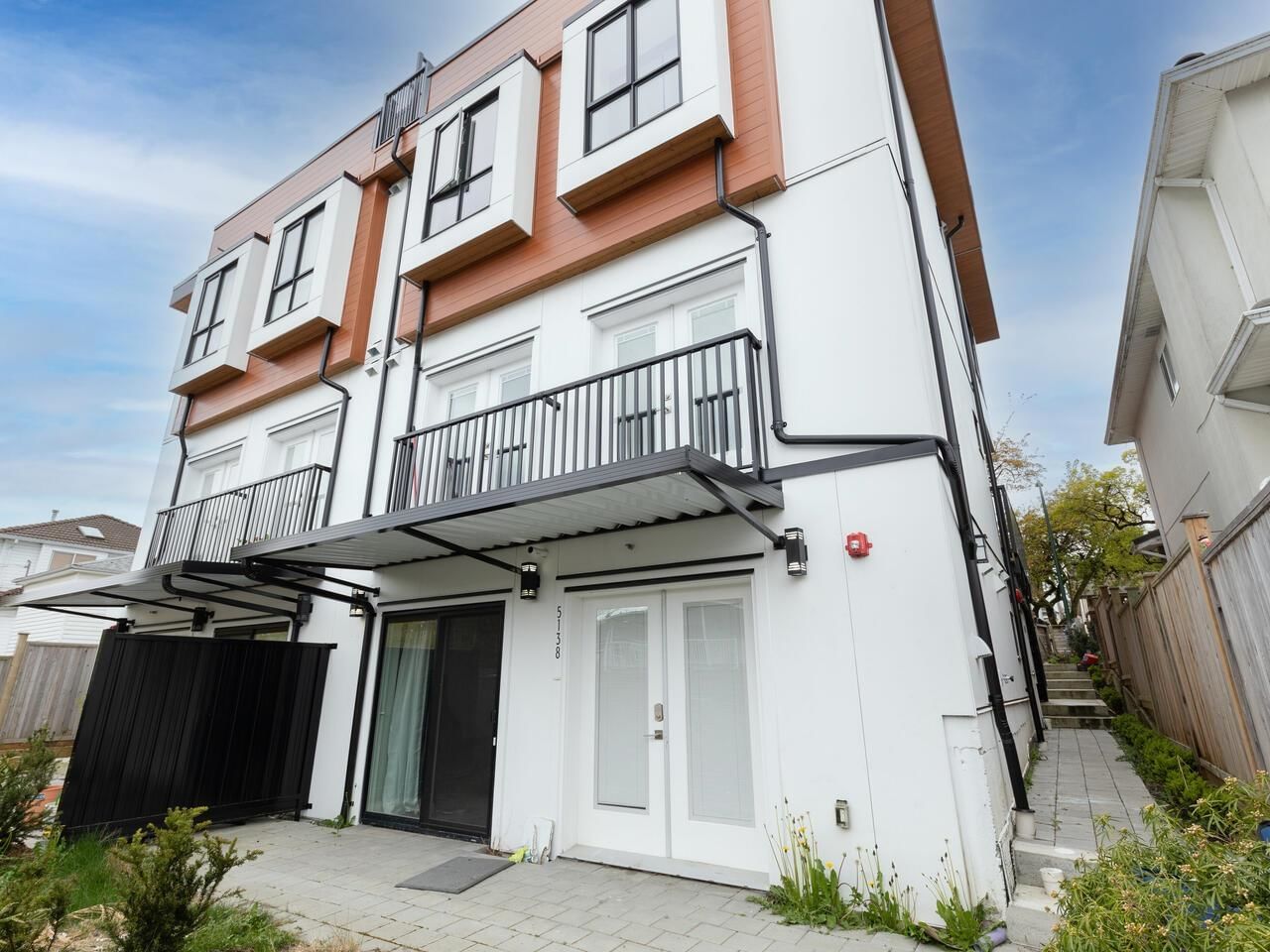 Listing Image 20