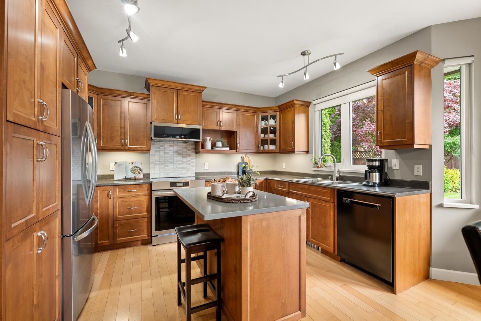 Listing Image 15