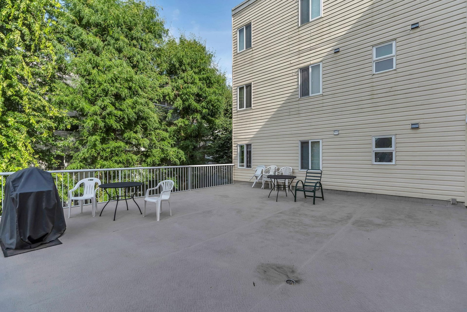 Listing Image 26