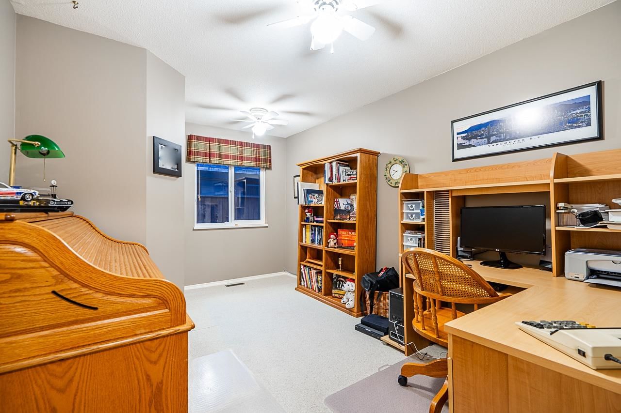 Listing Image 15