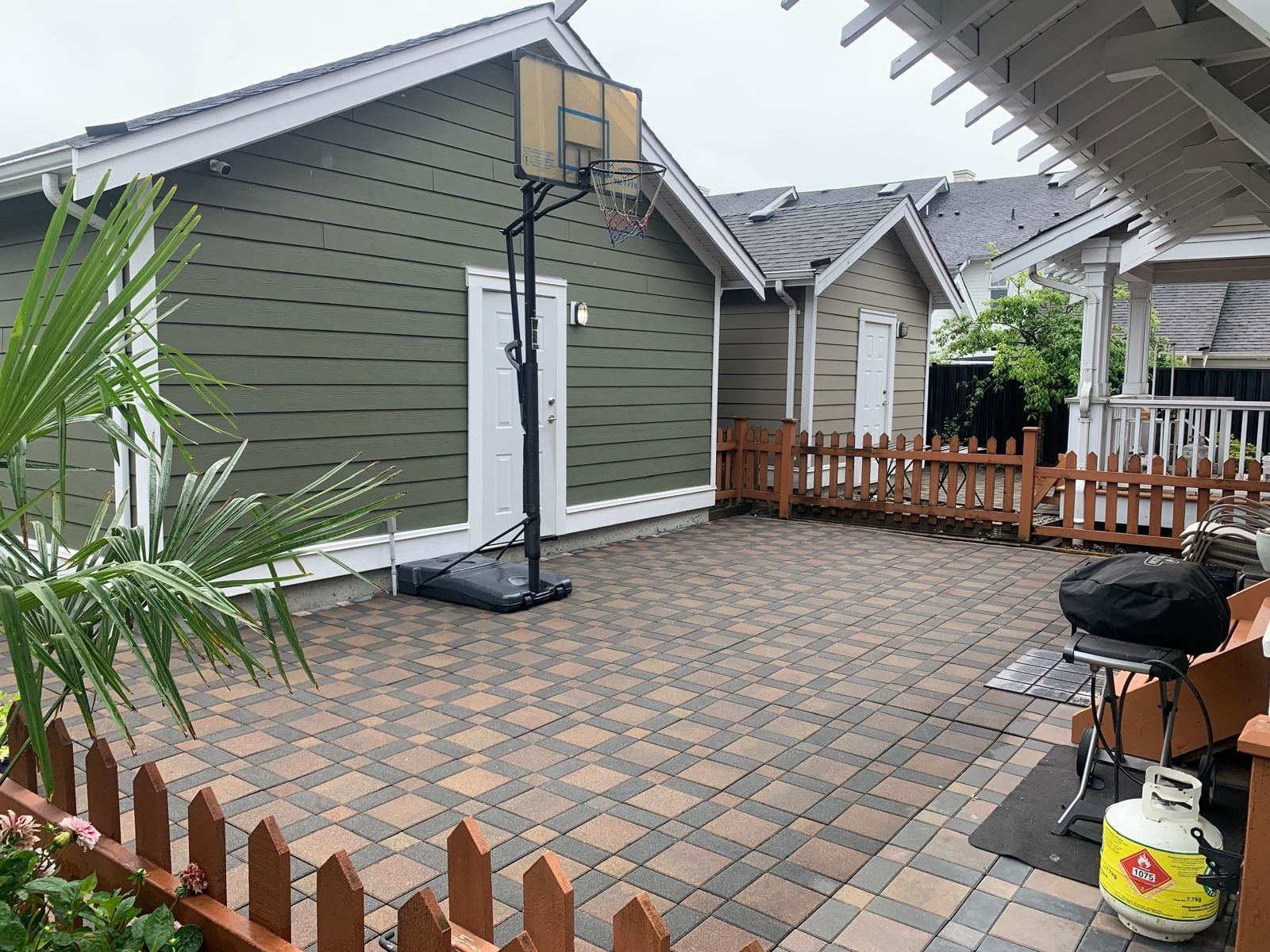 Listing Image 16