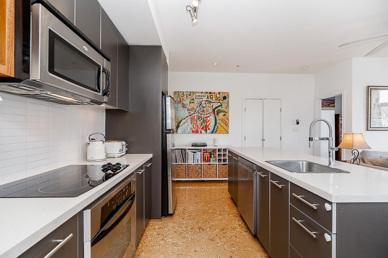Listing Image 11