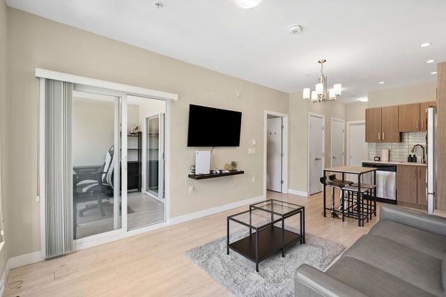 218 - 1838 Renfrew Street