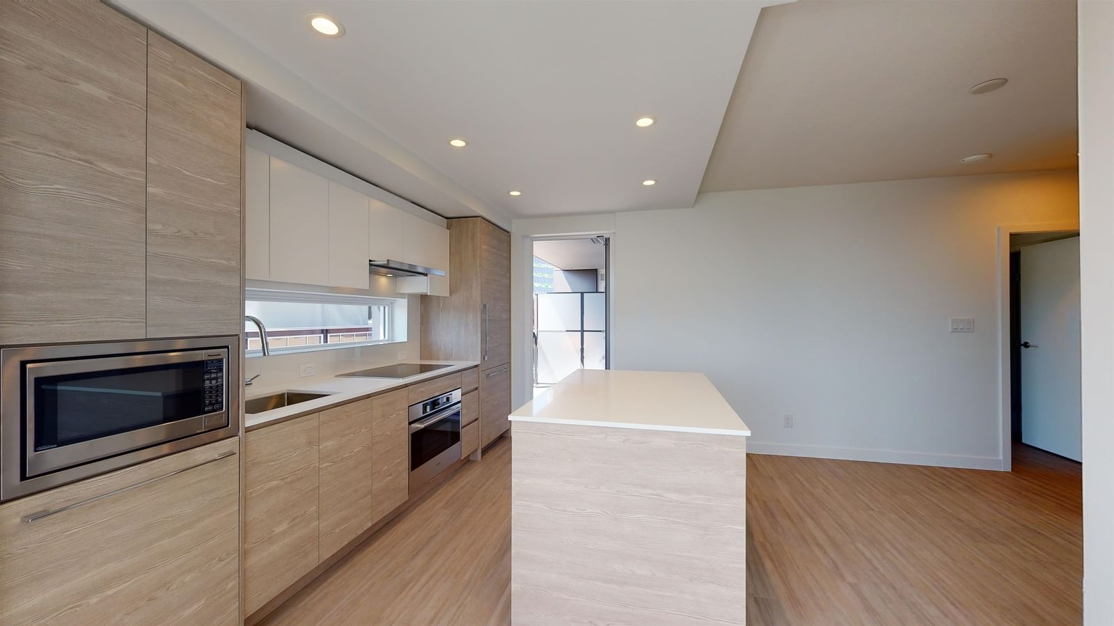 Listing Image 9