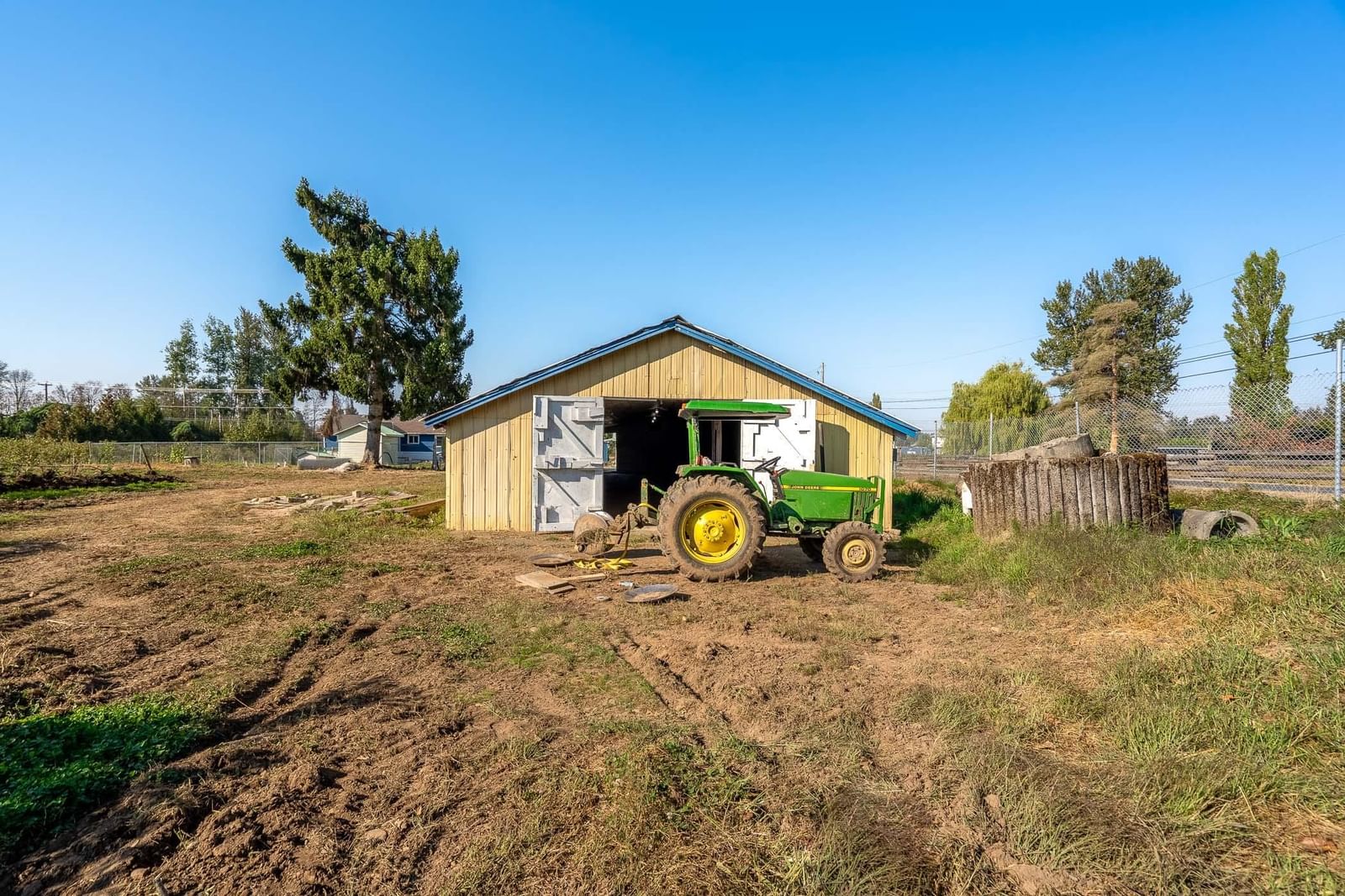 Listing Image 16
