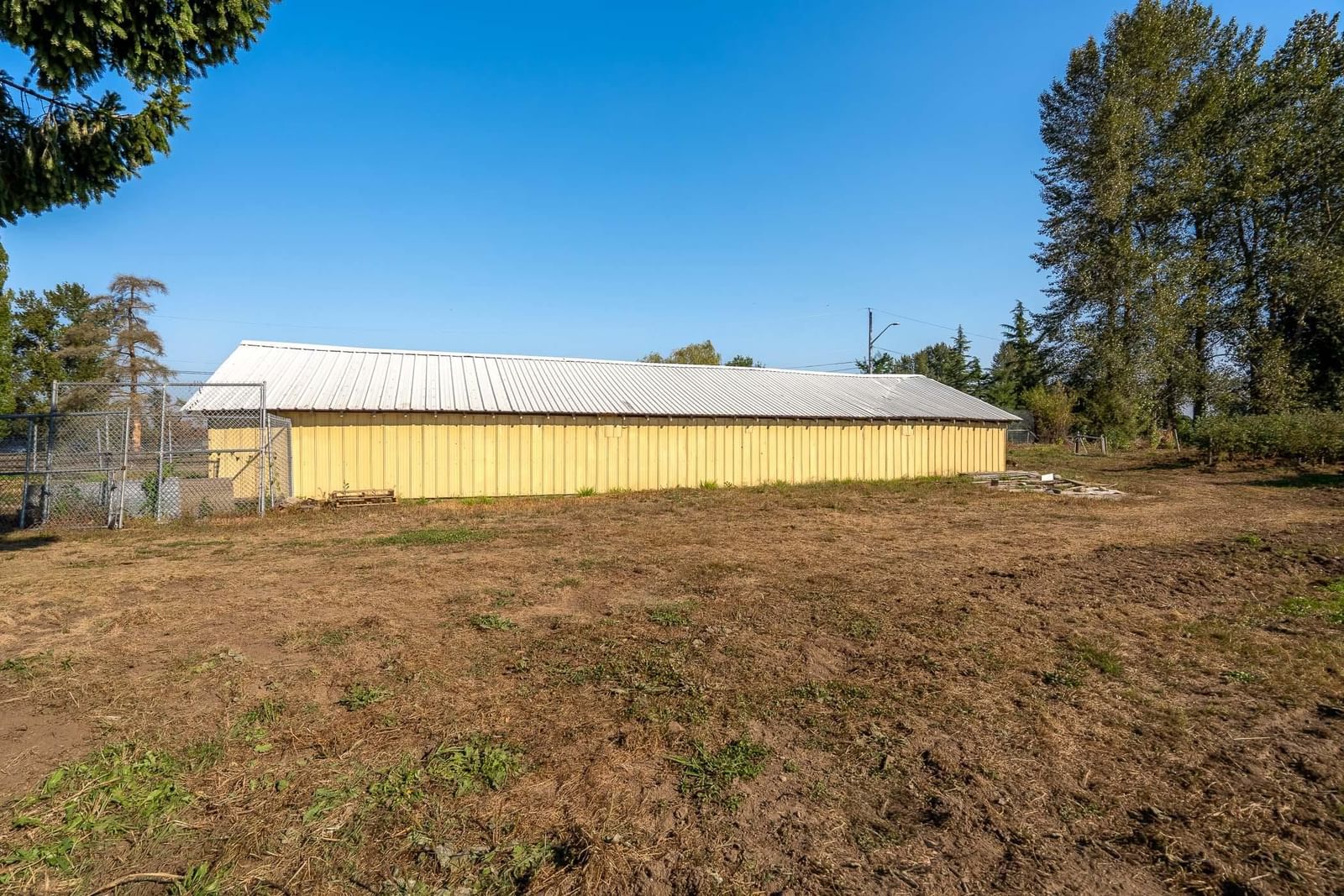 Listing Image 17