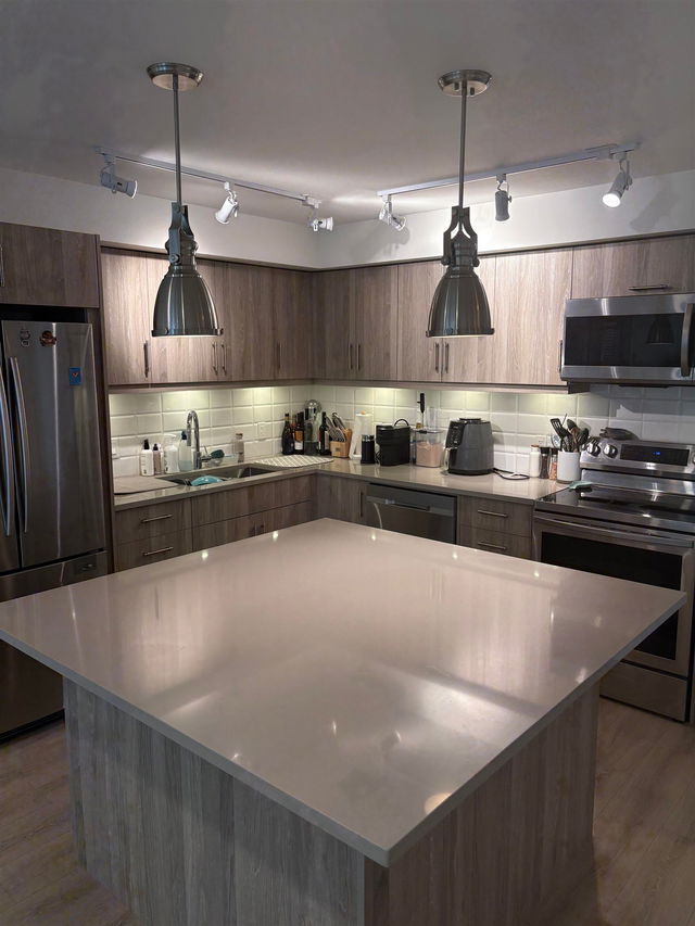 268 - 27358 32 Avenue