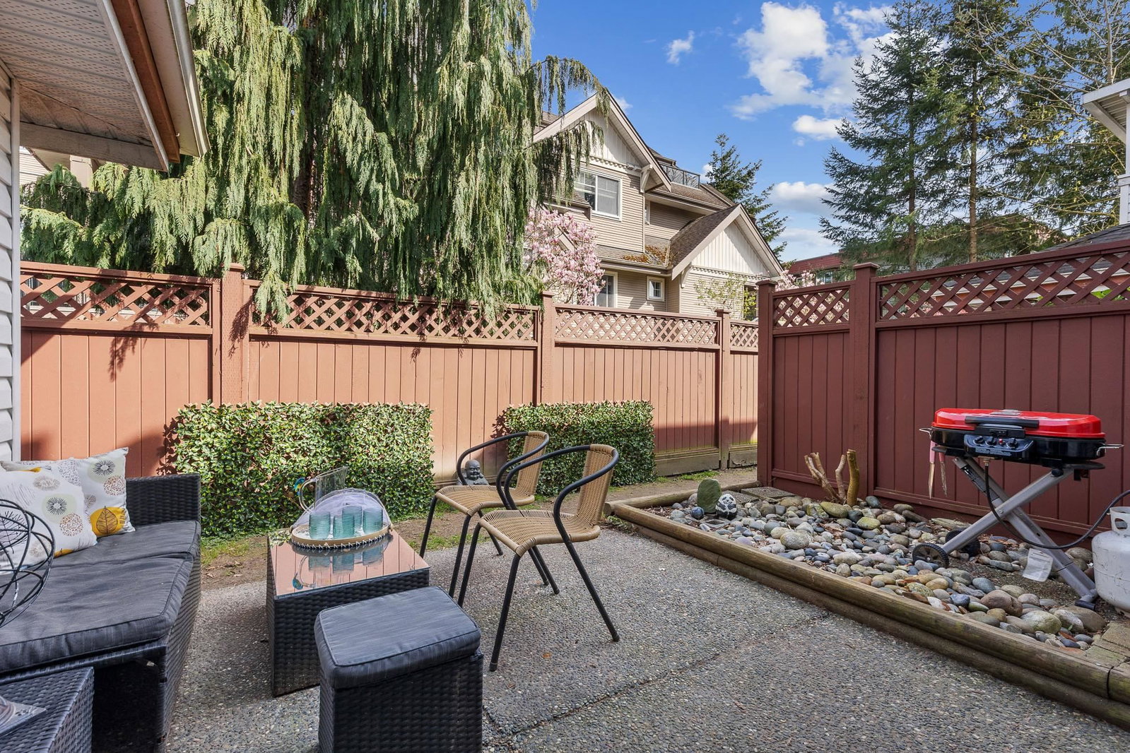 Listing Image 15
