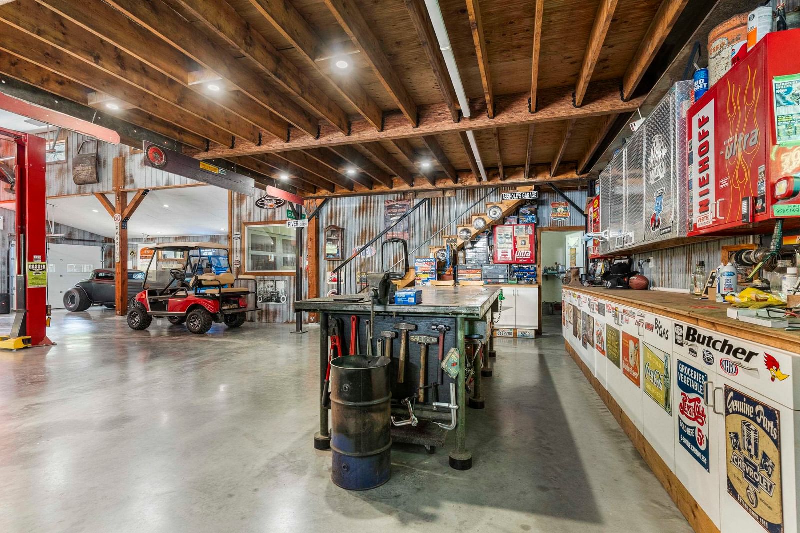 Listing Image 8