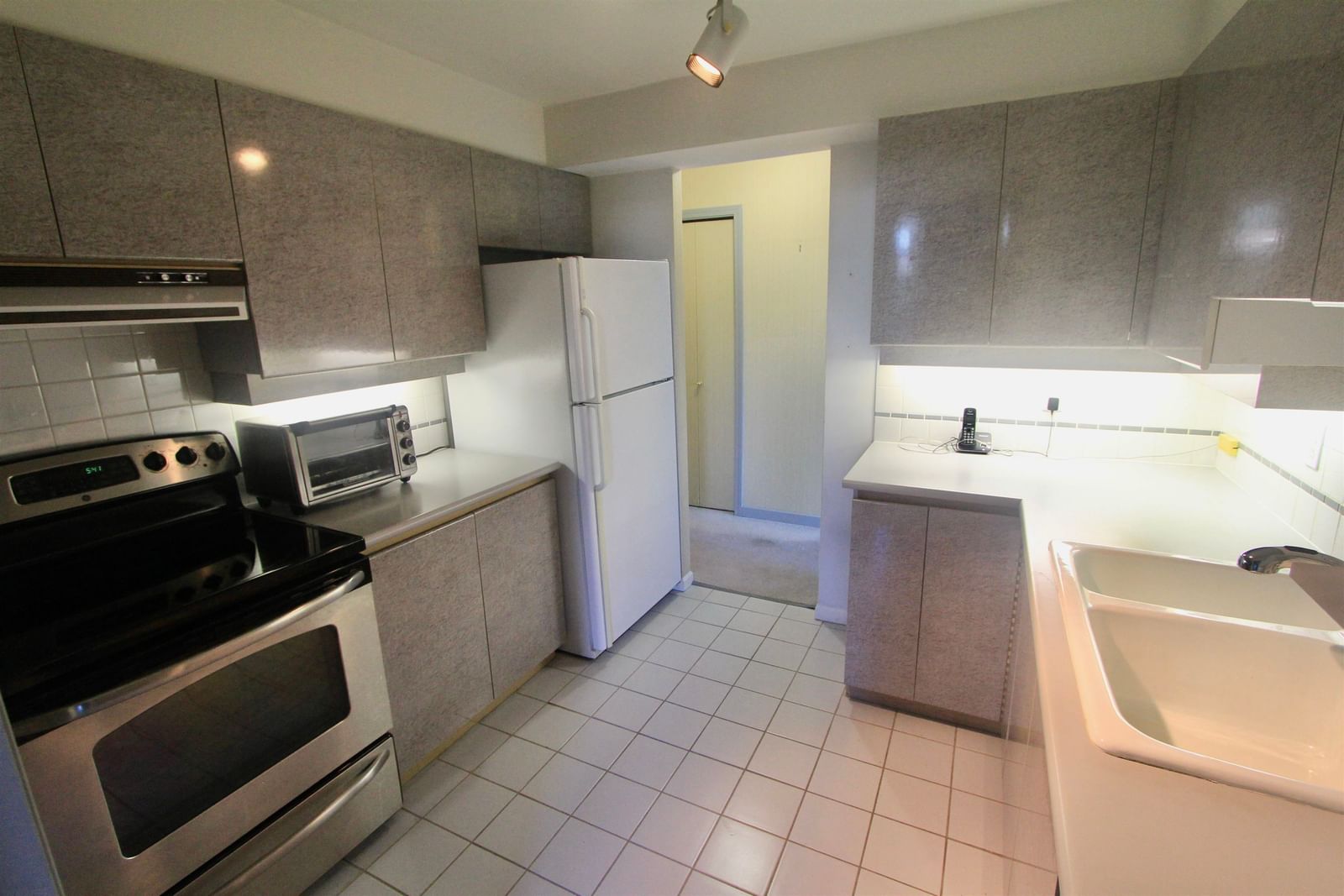 Listing Image 16