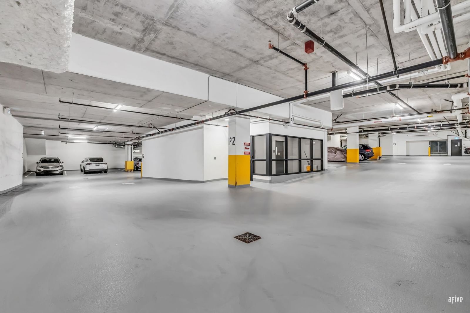 Listing Image 15