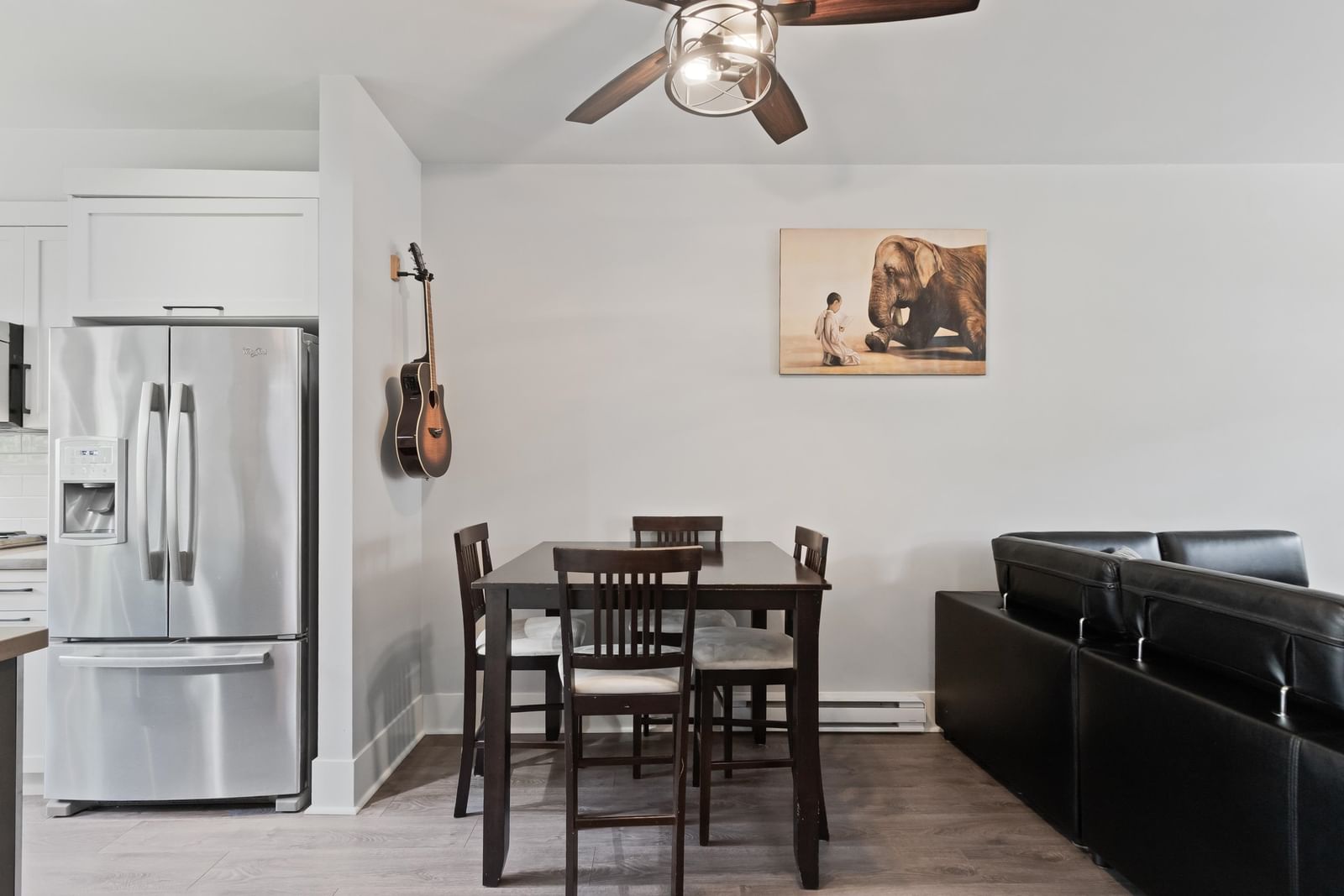 Listing Image 9