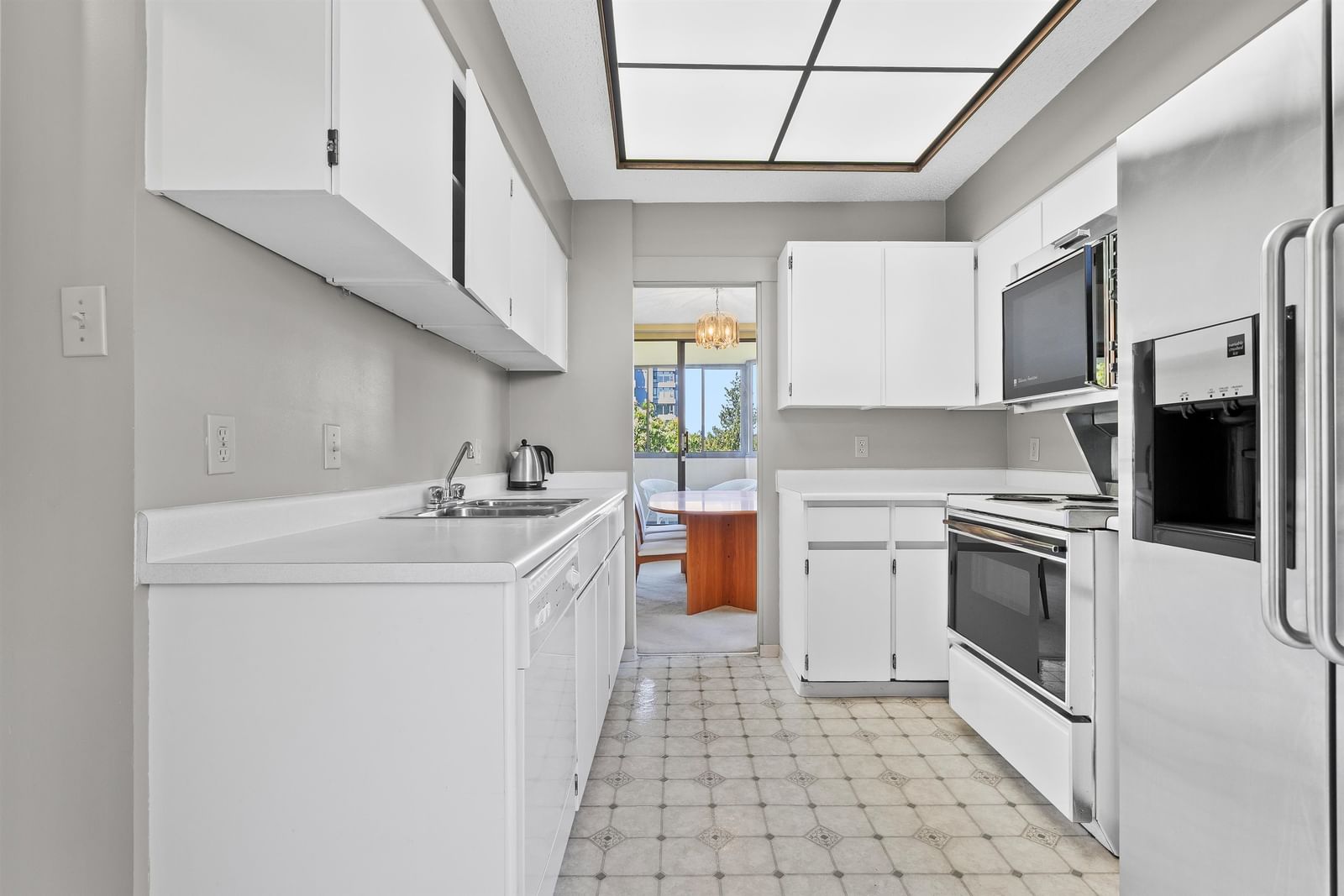 Listing Image 14