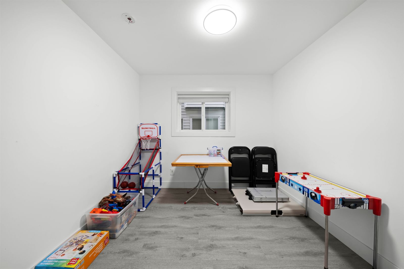 Listing Image 20
