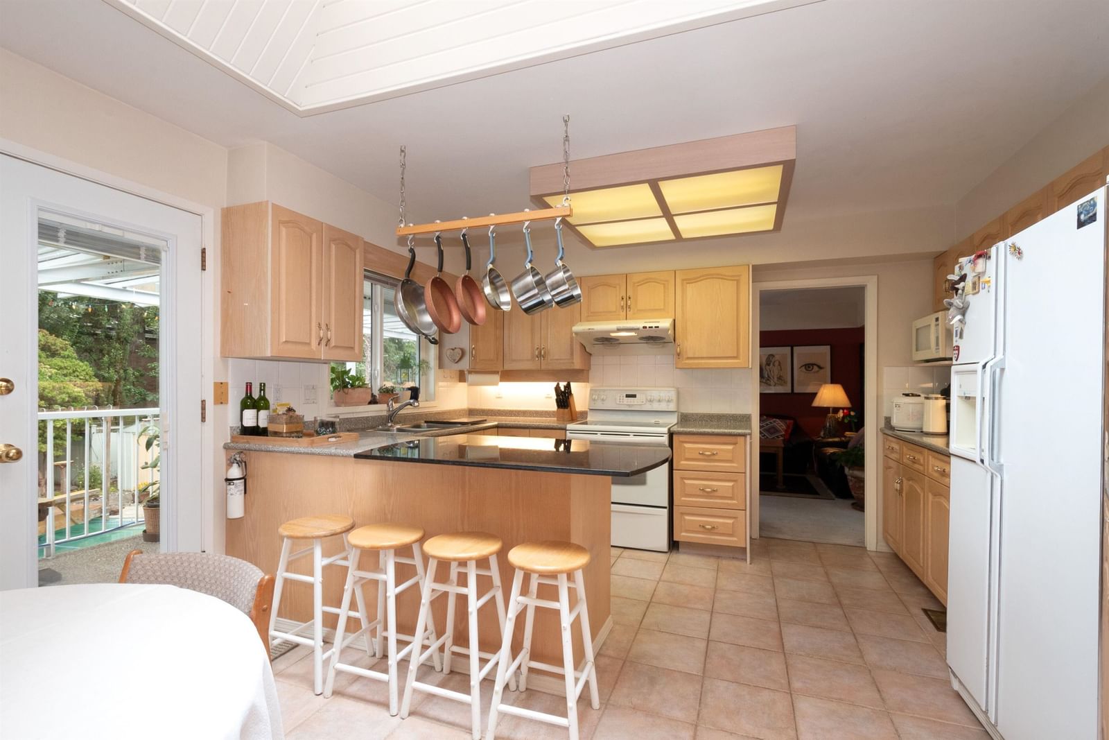 Listing Image 9