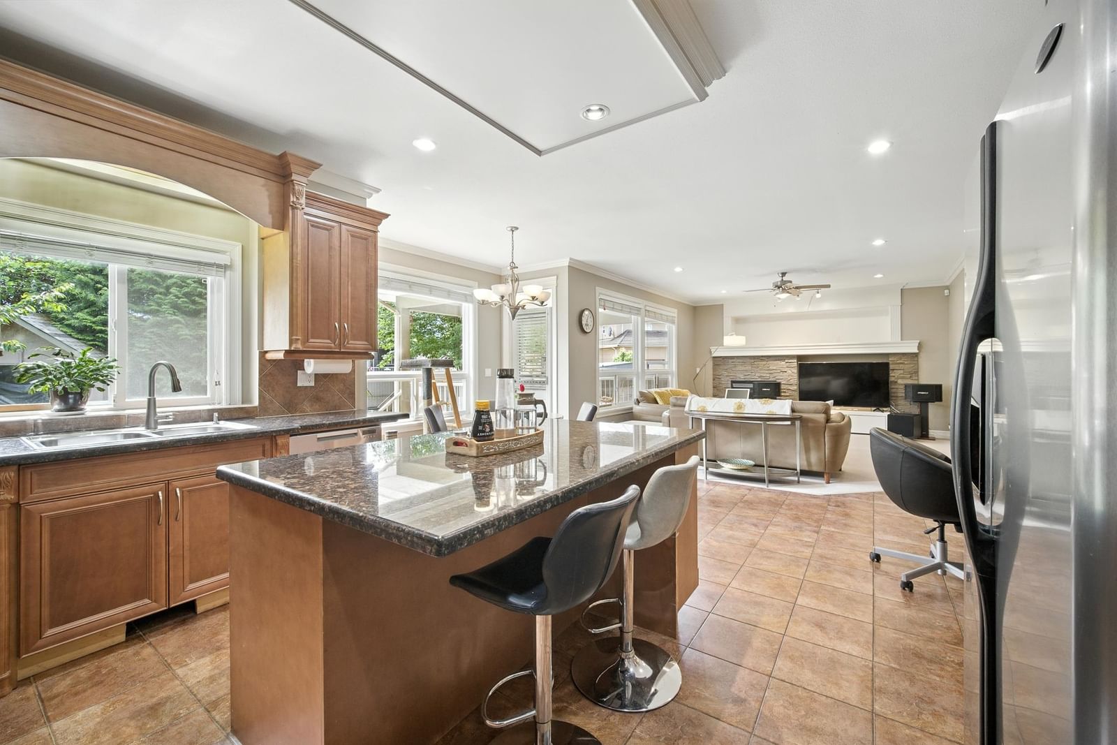 Listing Image 13
