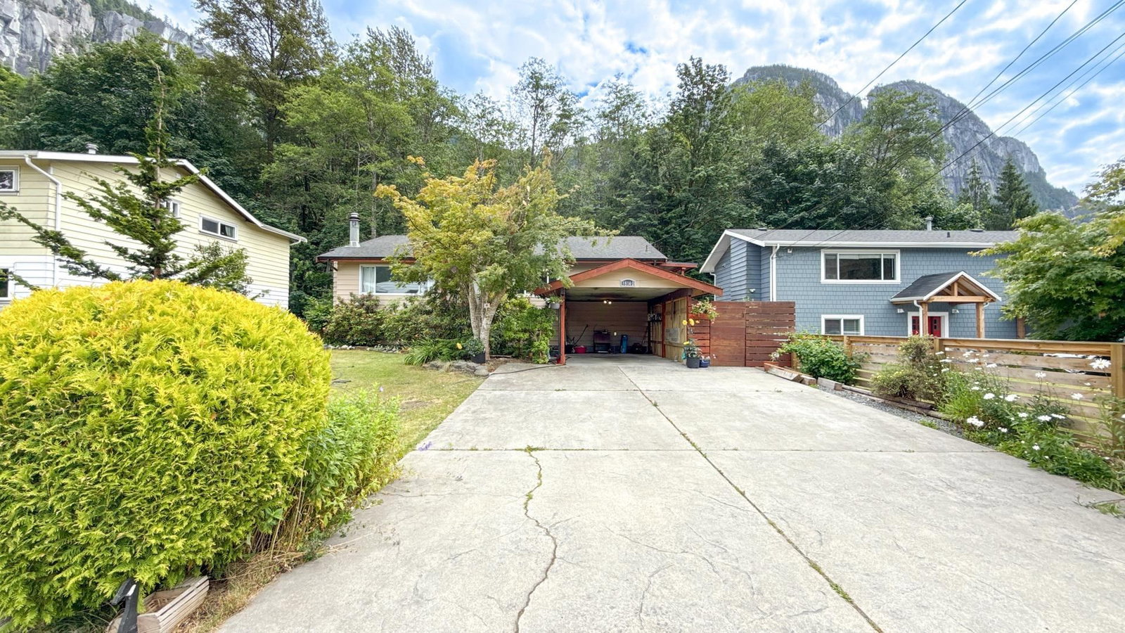 Listing photo 3