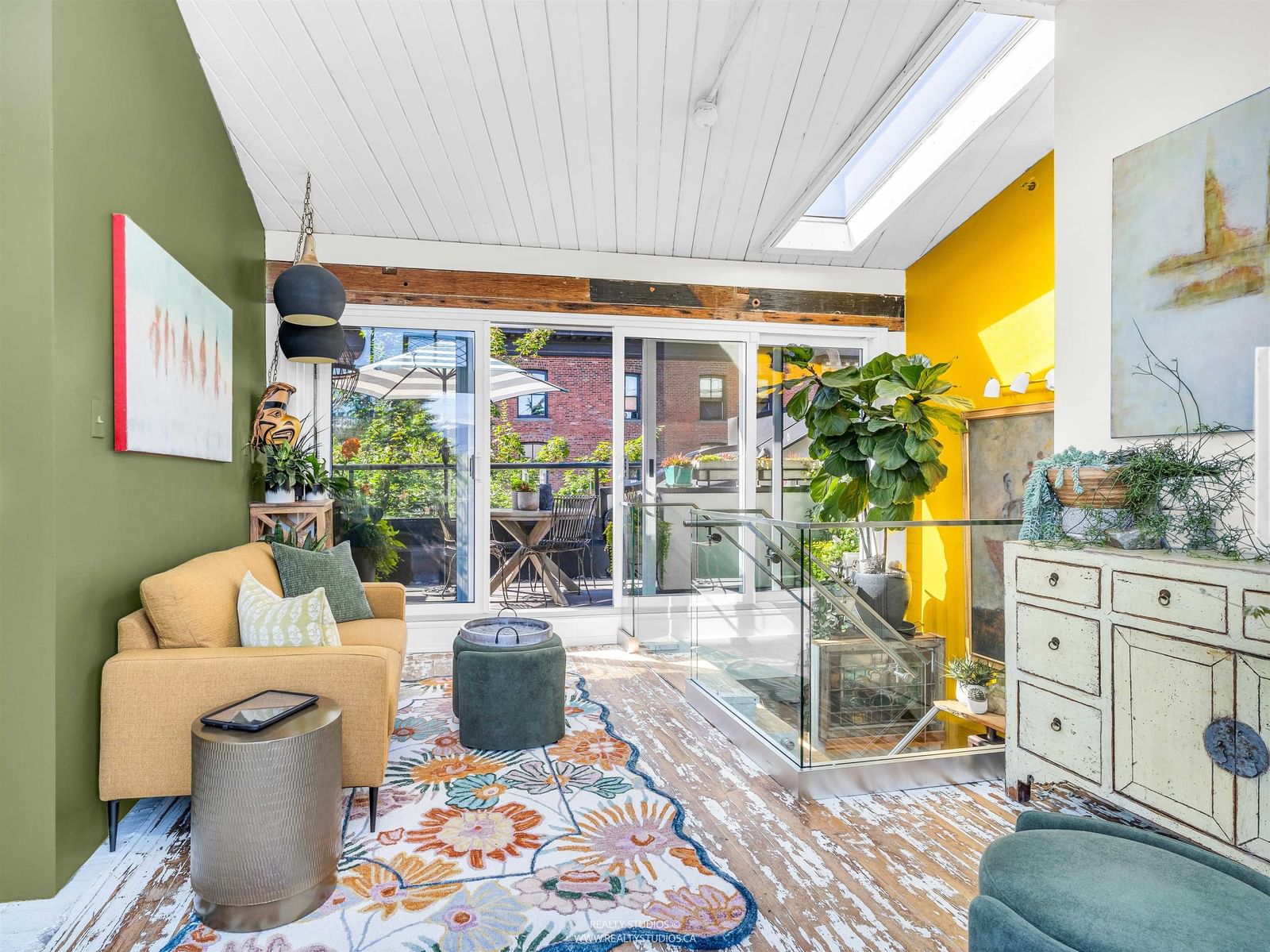 Listing Image 9