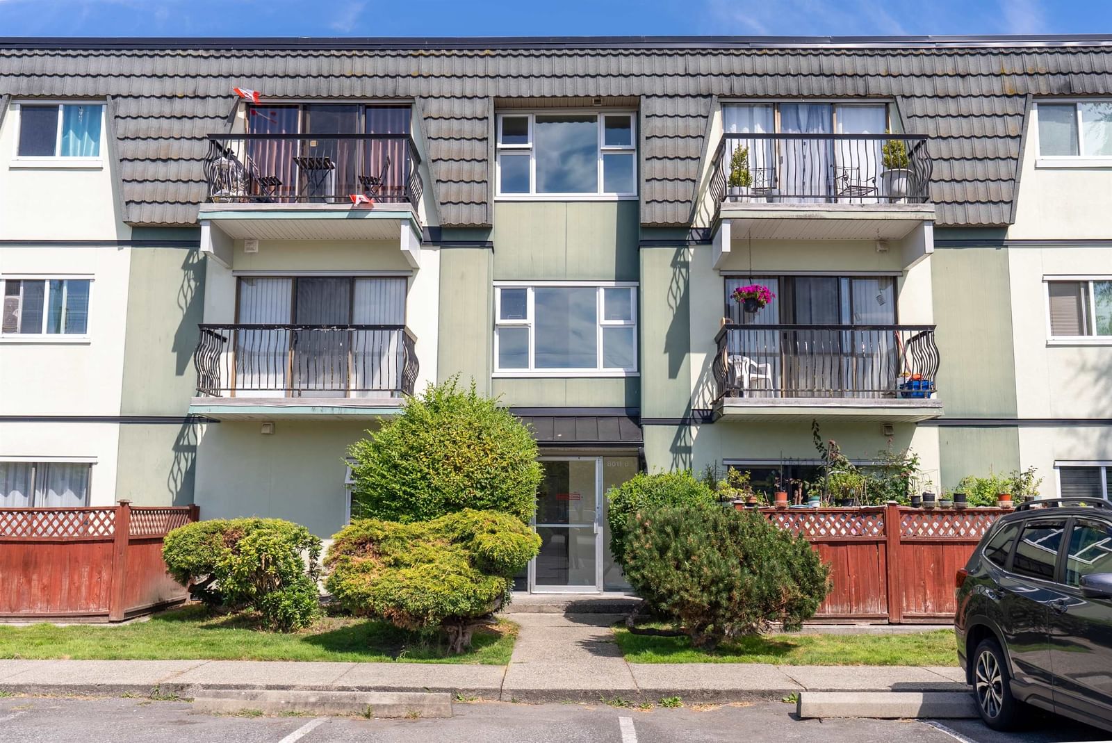 Listing Image 20