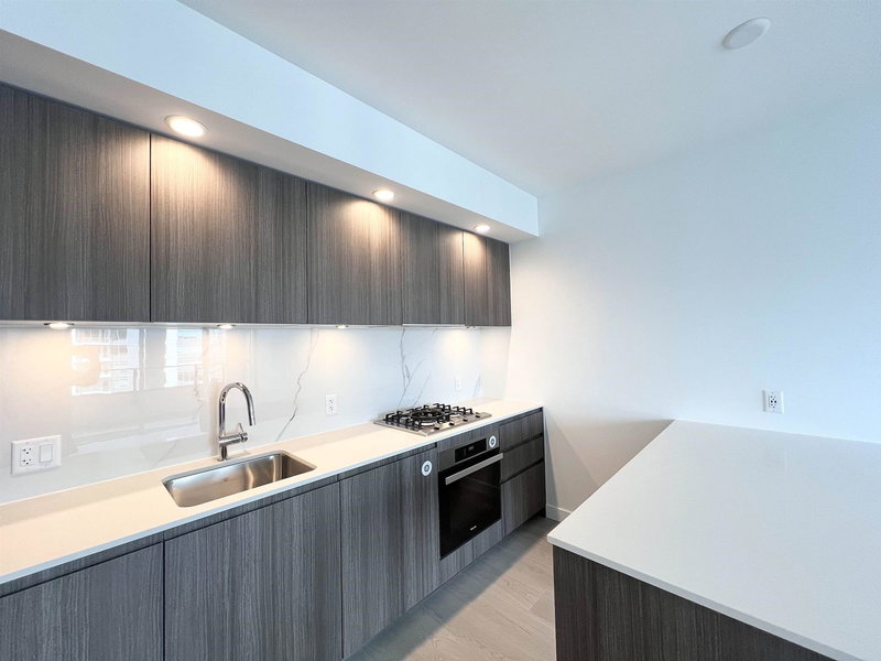 3201 - 6537 Telford Avenue, Burnaby, V5H 0K9 | Image 3