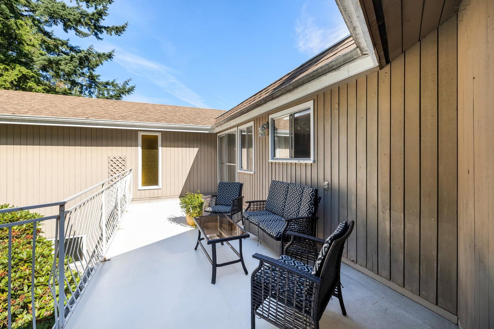 Listing Image 24