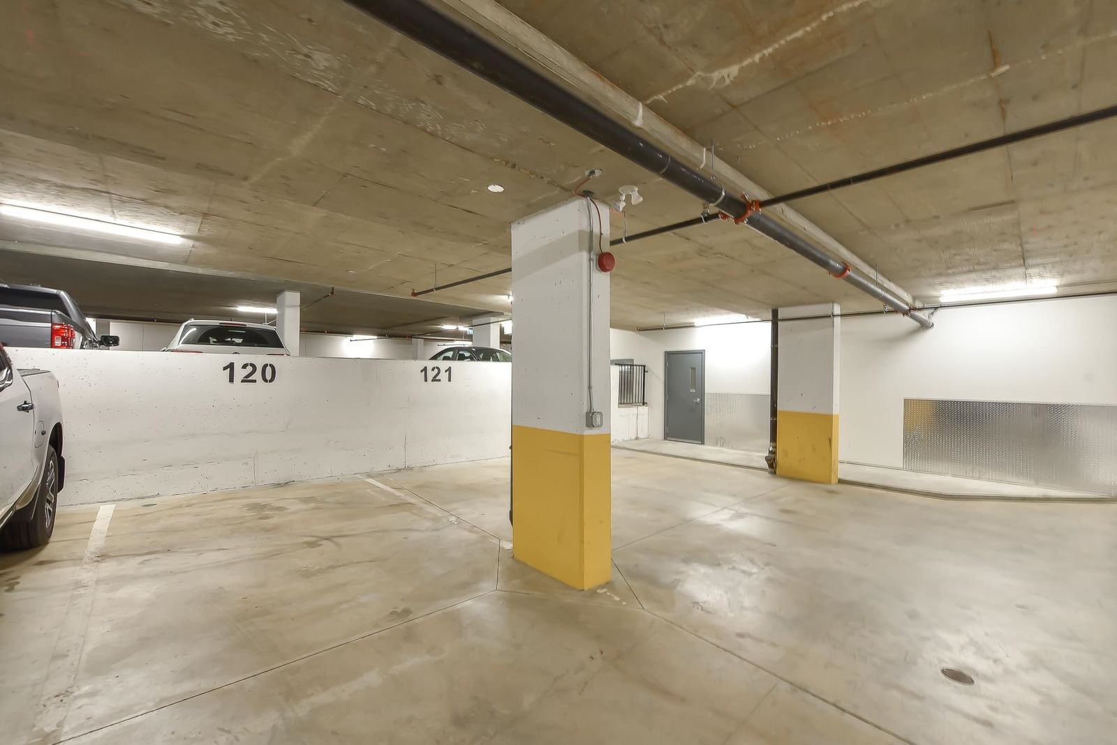 Listing Image 32