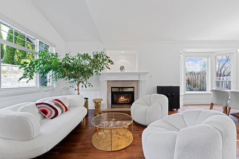 1075 Adderley Street, North Vancouver, V7L 1T4 | Image 3