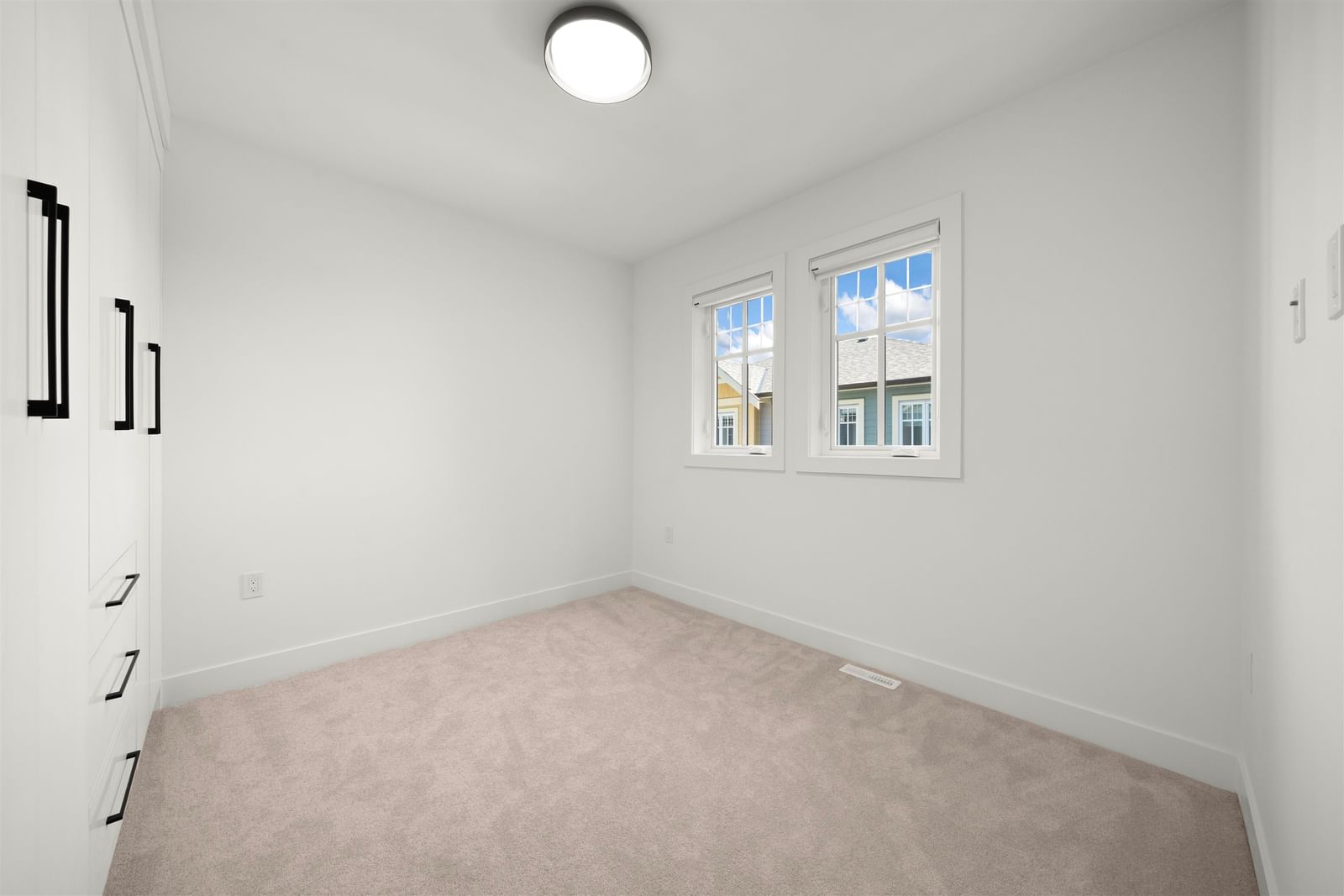 Listing Image 30