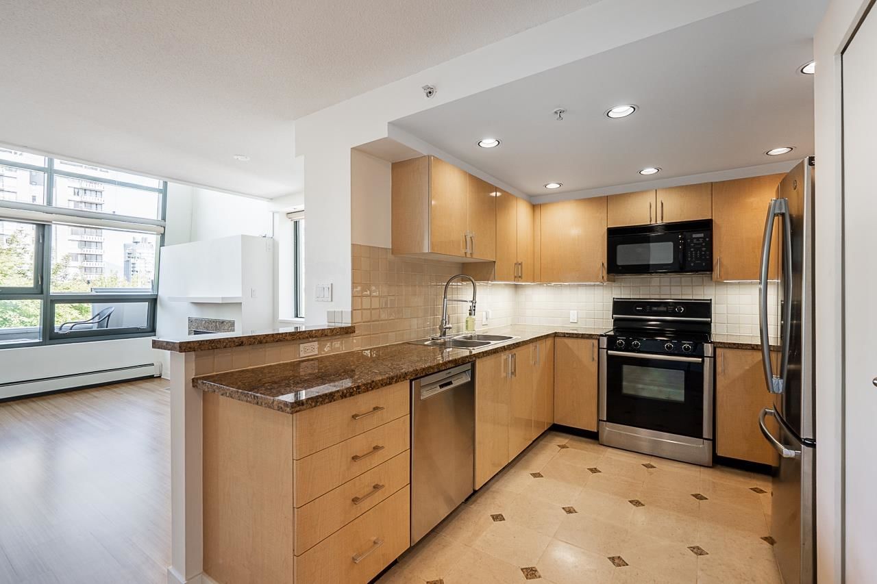 Listing Image 9