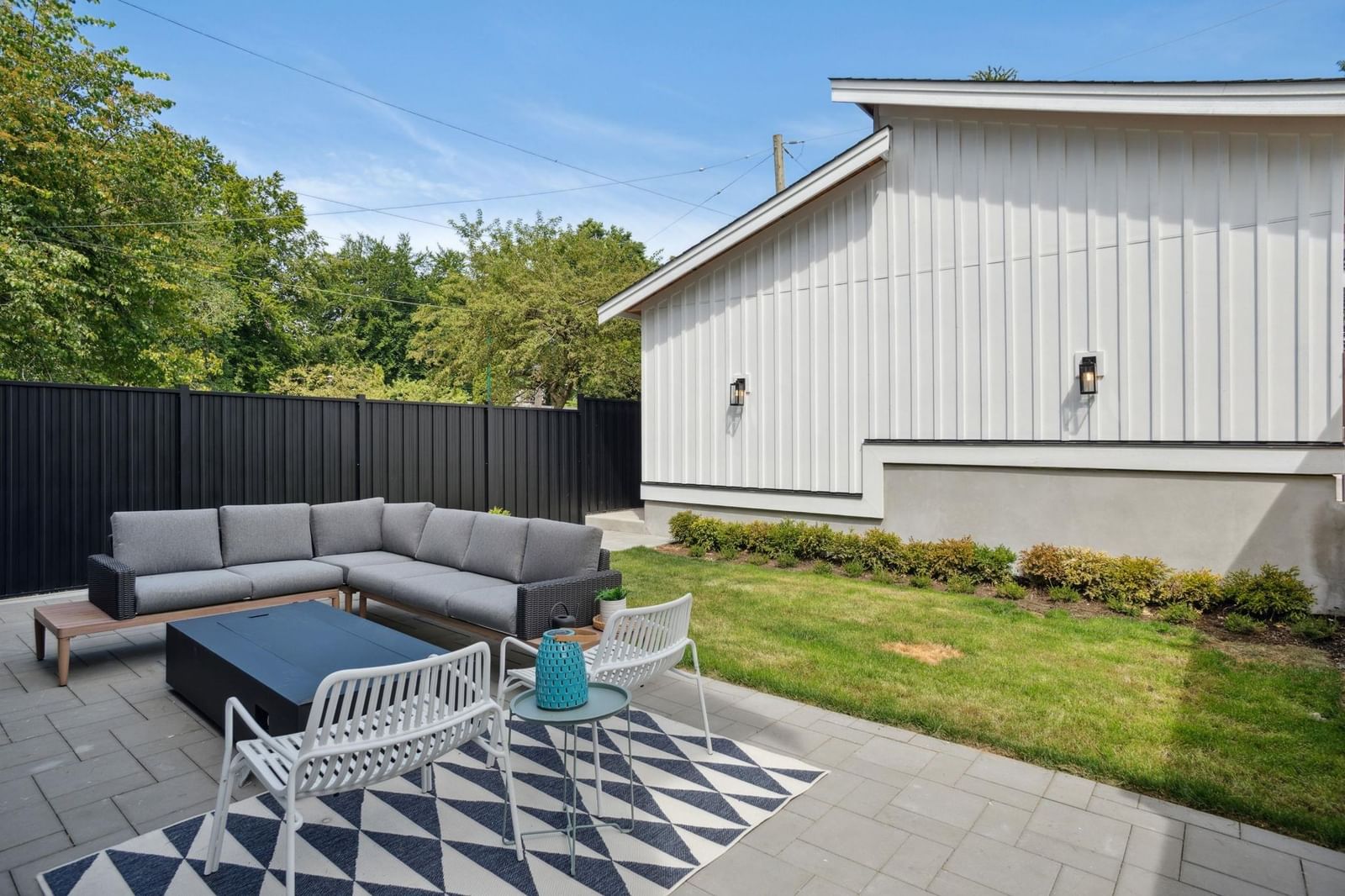 Listing Image 23