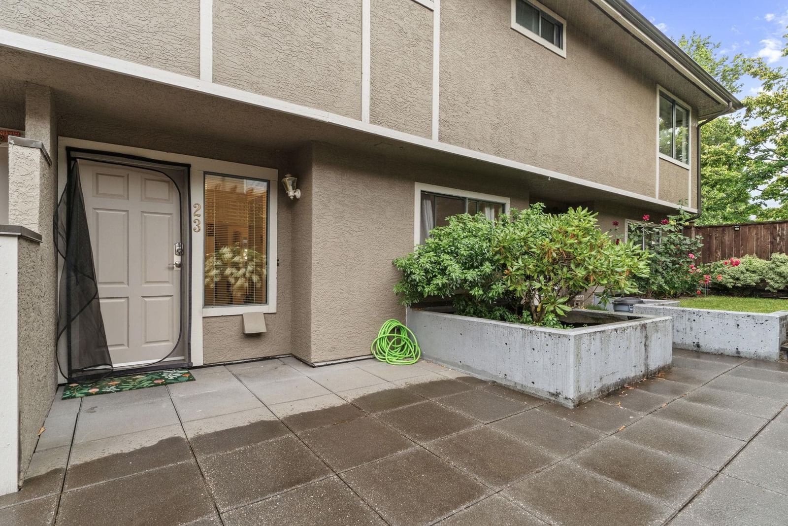 Listing Image 17