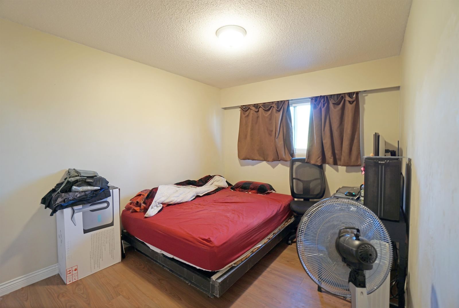 Listing Image 15