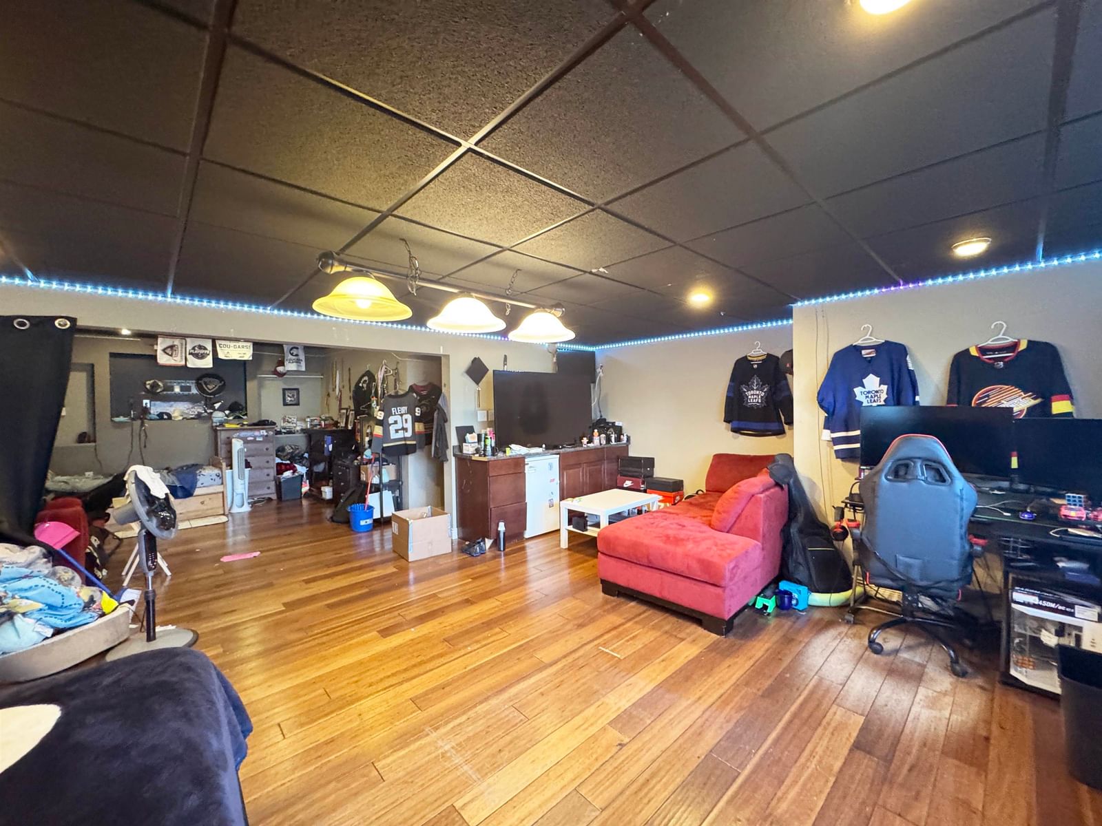 Listing Image 16