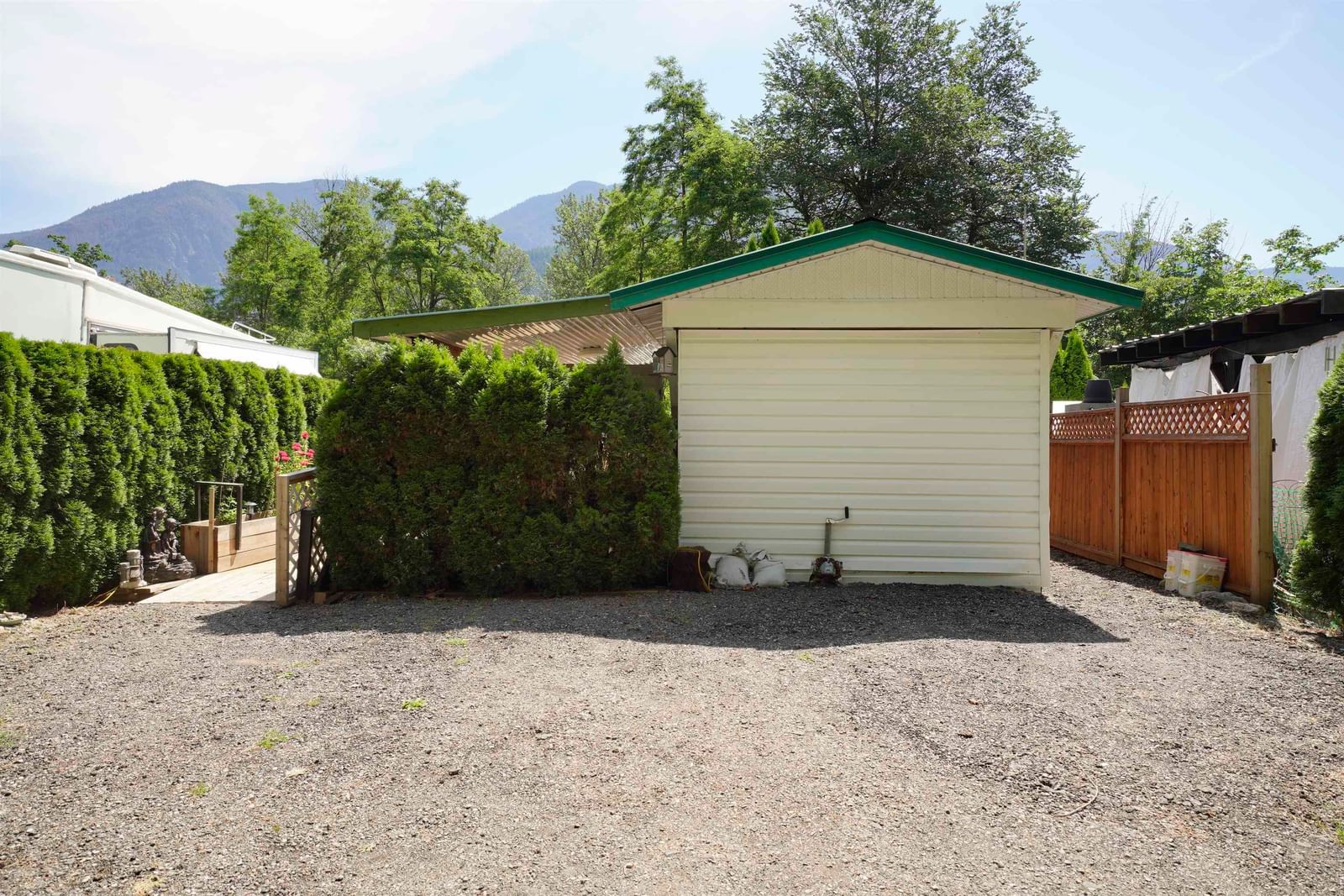Listing Image 22