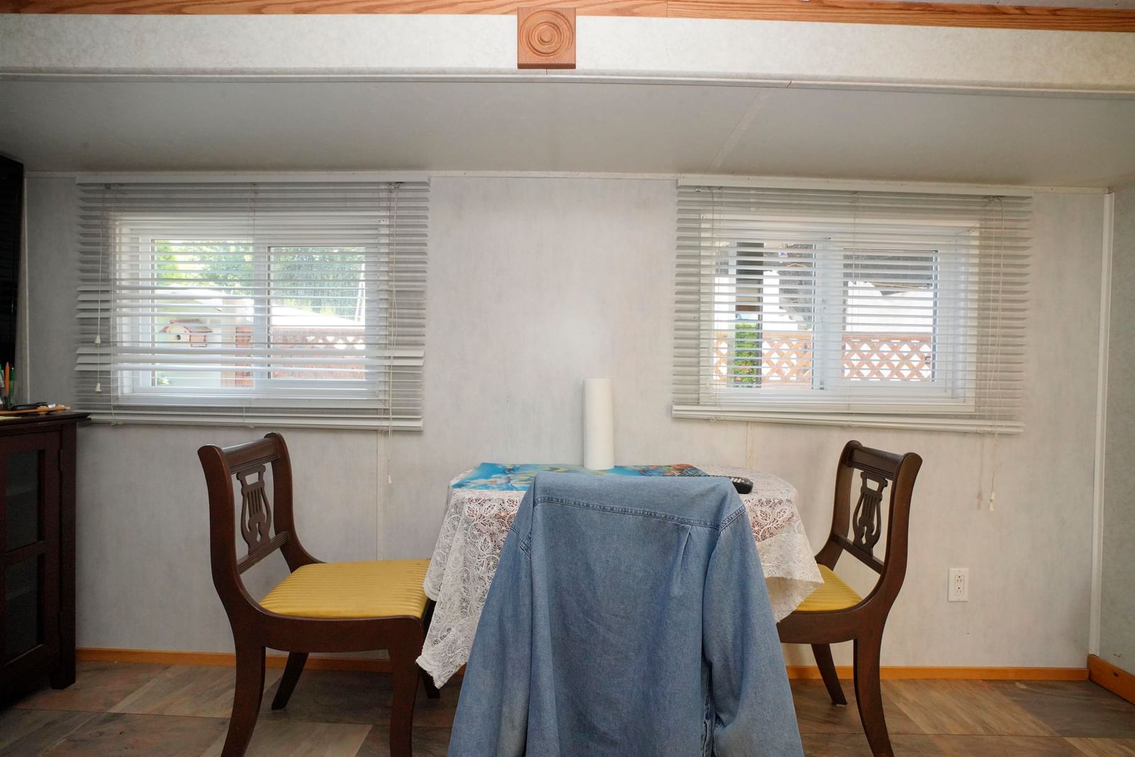 Listing Image 8