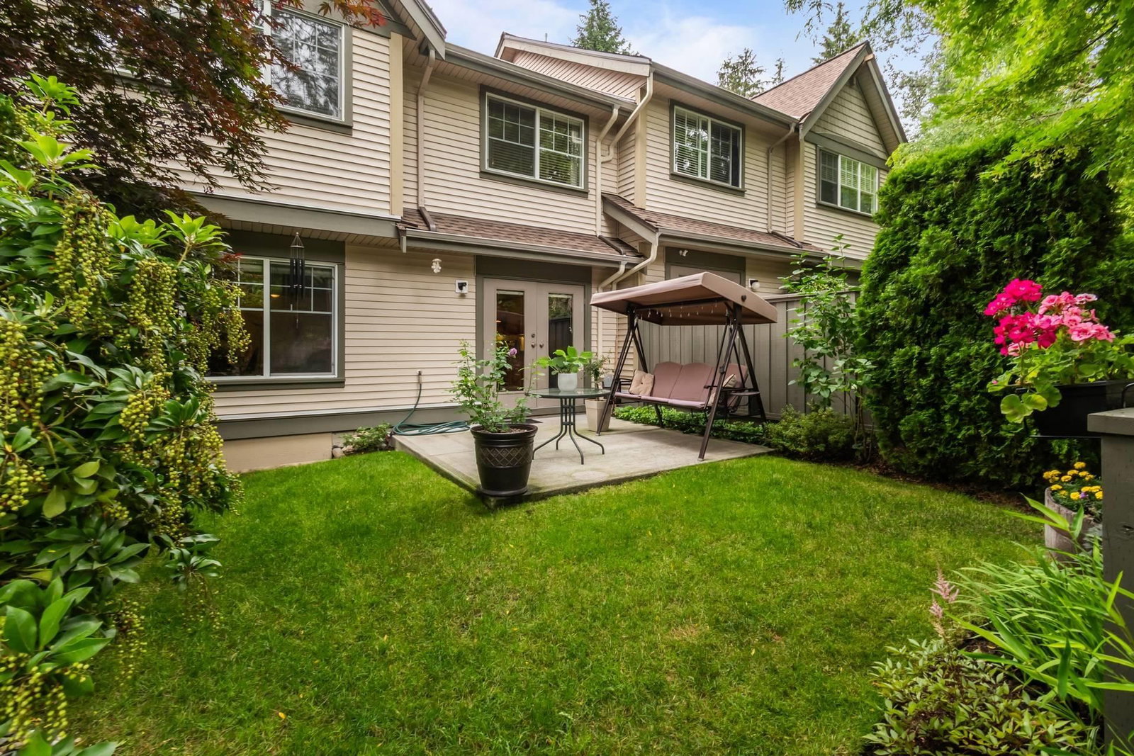 Listing Image 6