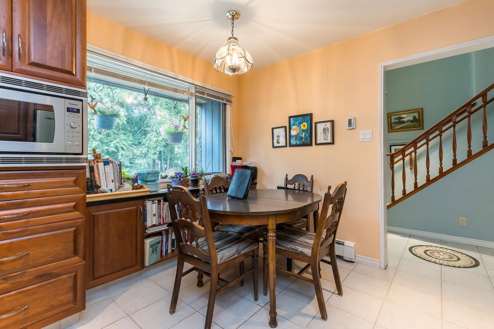Listing Image 5