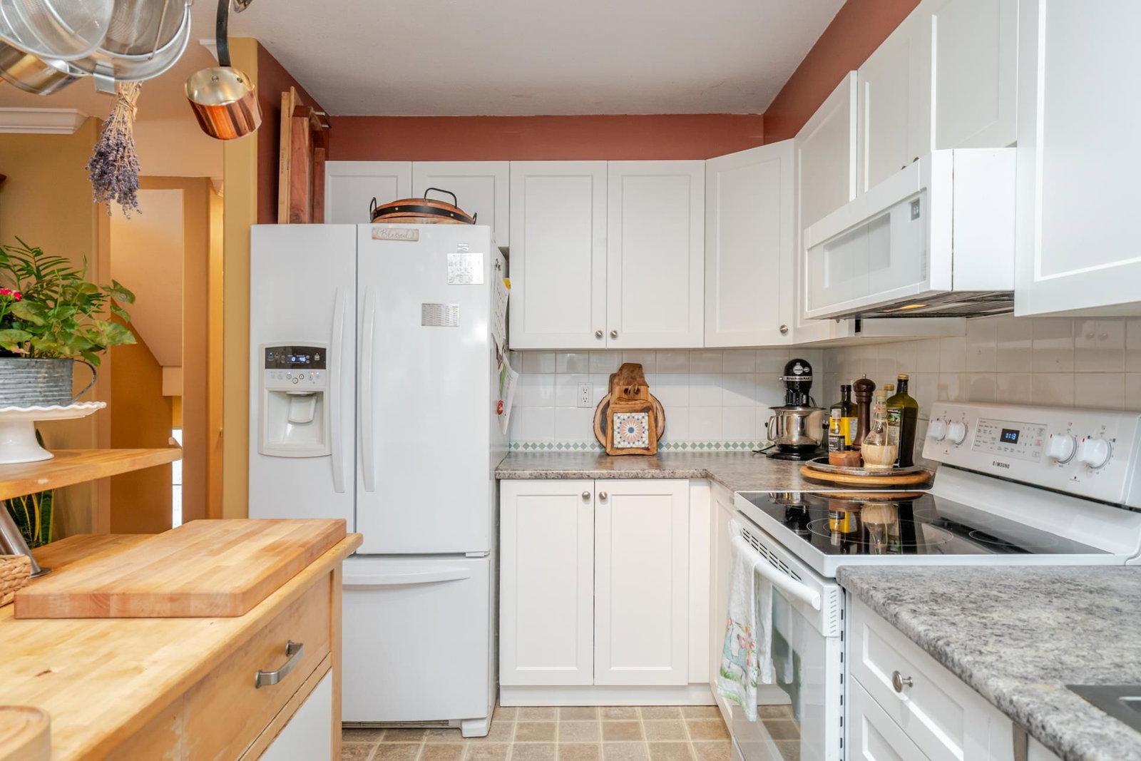 Listing Image 18