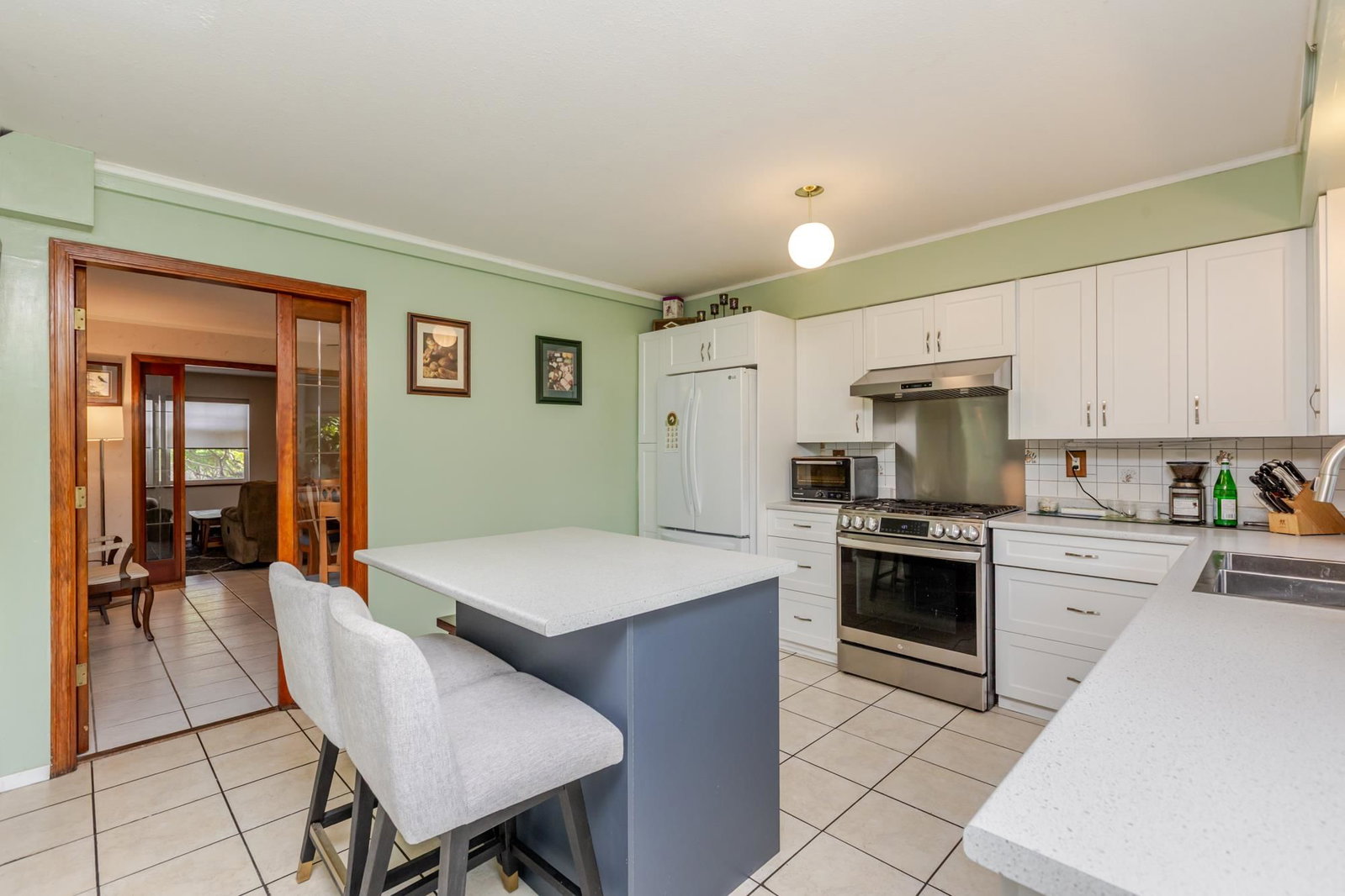 Listing Image 14