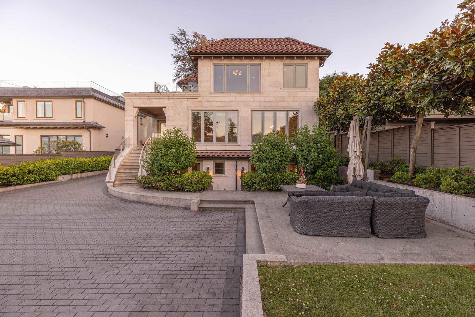 Listing Image 15