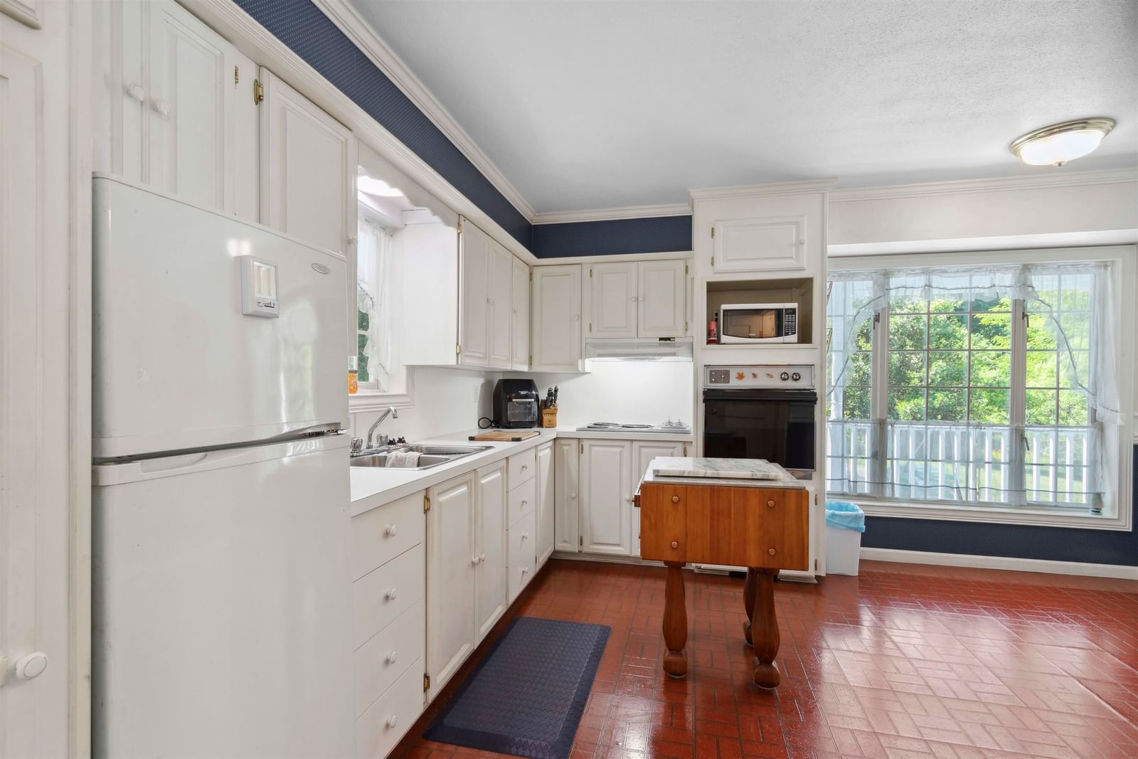 Listing Image 13