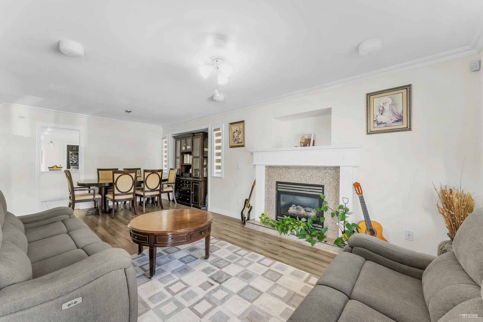Listing Image 9