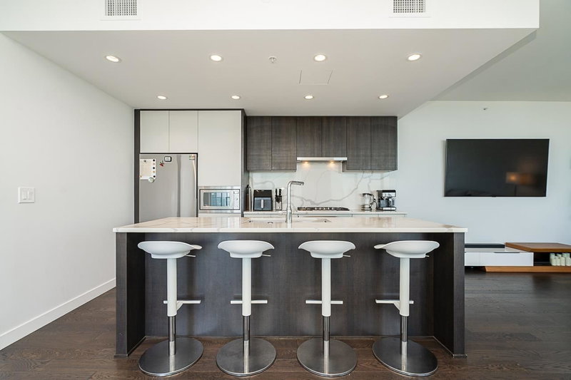 4601 - 567 Clarke Road, Coquitlam, V3J 0K7 | Image 2