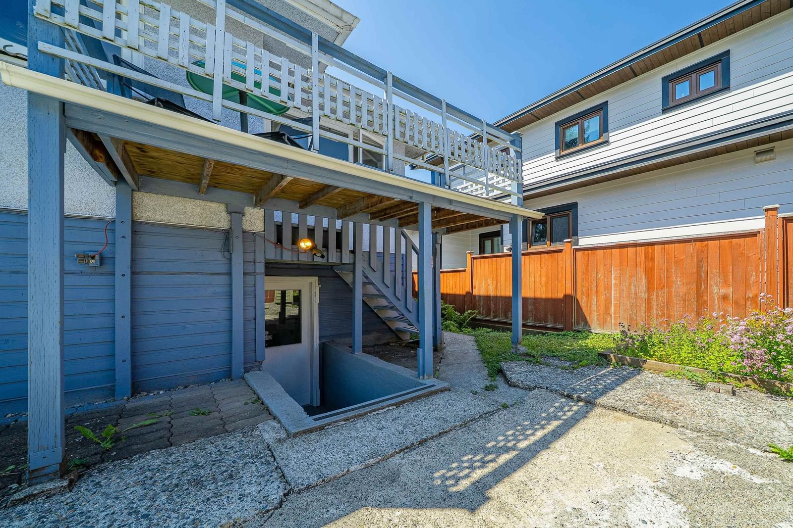 Listing Image 16