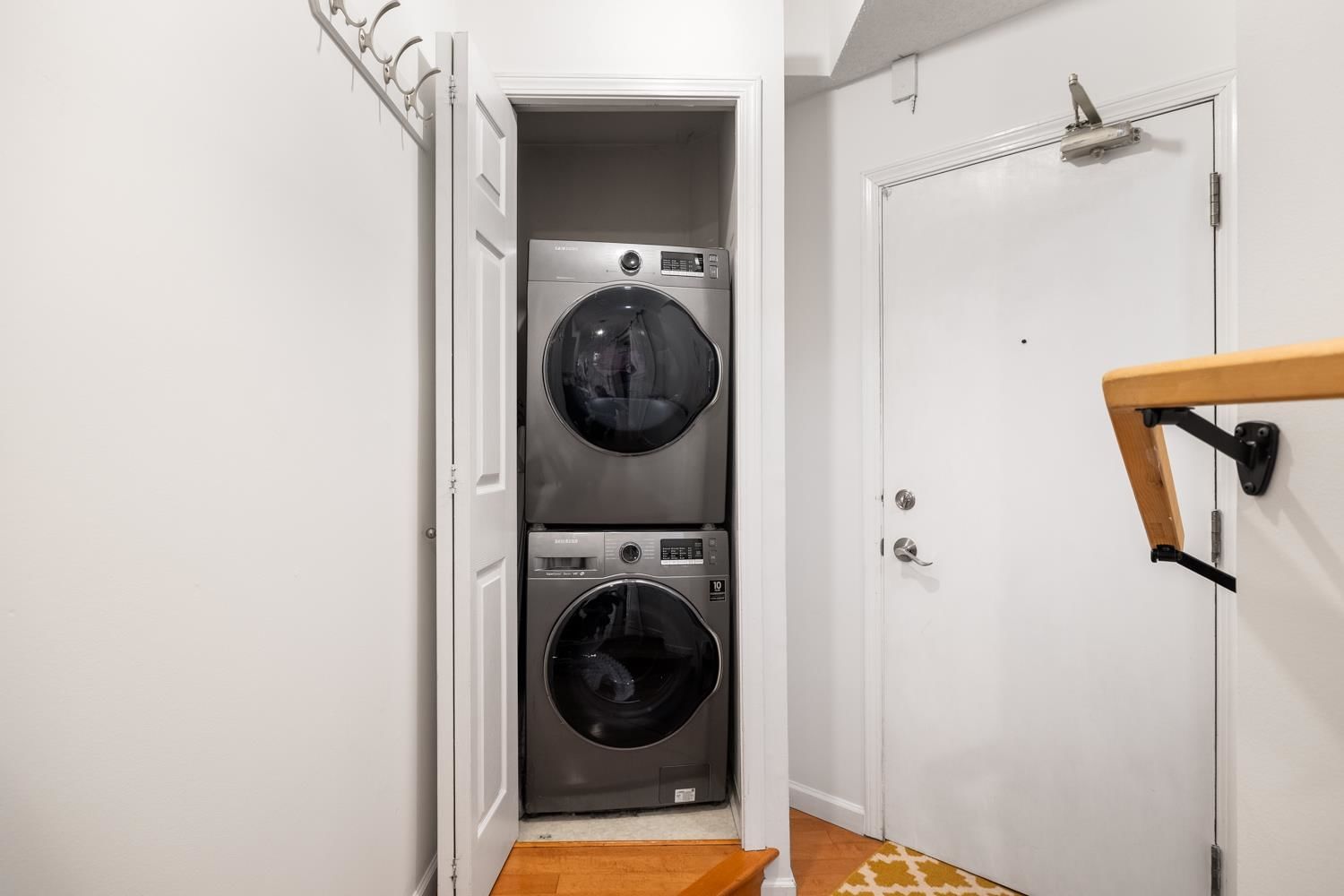 Listing Image 22