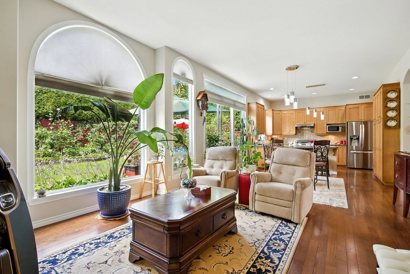 Listing Image 19